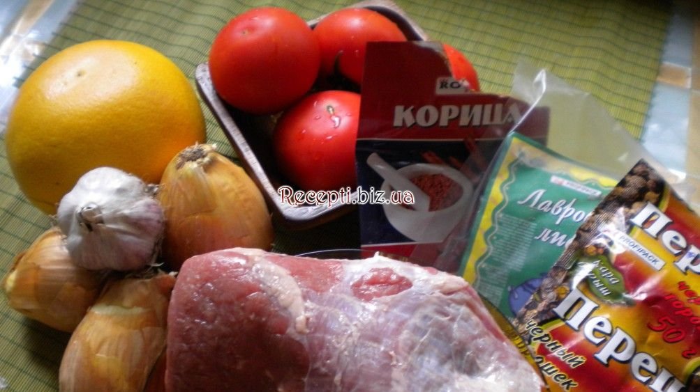 Телятина-стіфадо тушкована в томатах і апельсинах інгредієнти