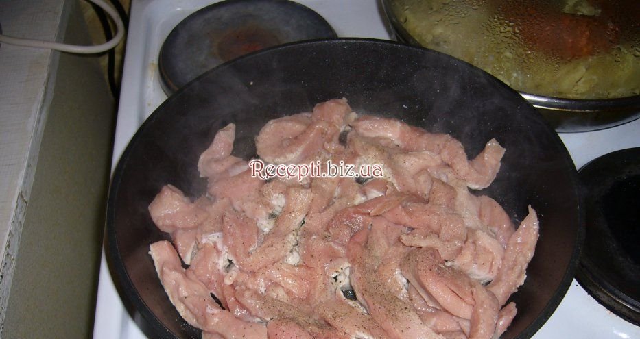 фото Свинина в томатно-часниковому маринаді з рисом