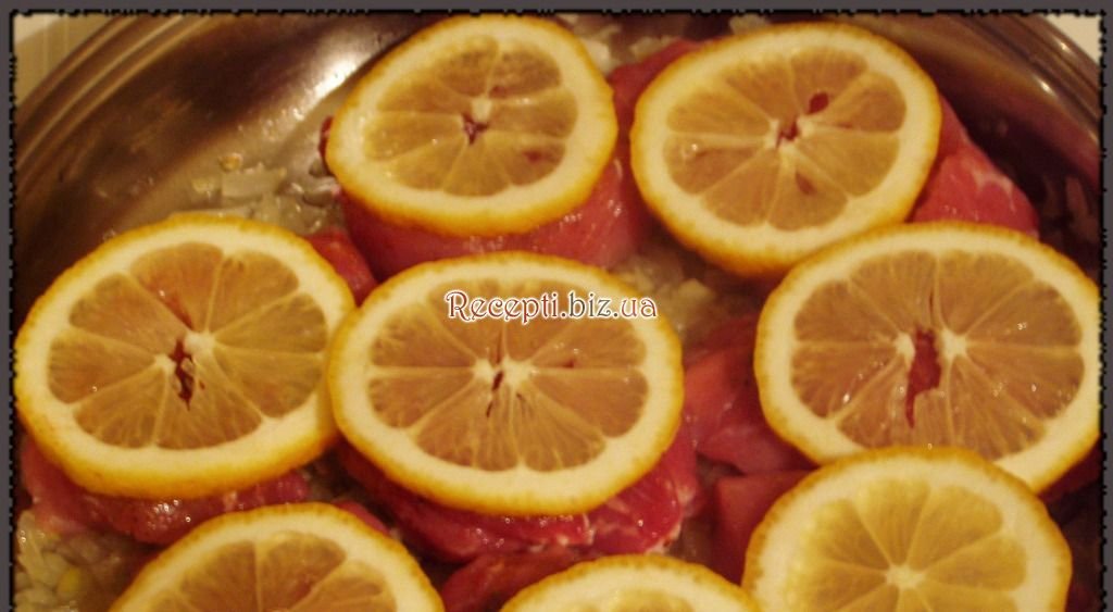 Лимонне м'ясо в лимонному рисі Лимон