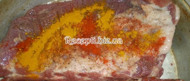 Свинячі ребра в медово-часниковому соусі