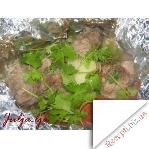 Фото - М'ясо із картоплею та овочами у мішечках із фольги