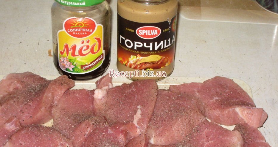 М'ясо з картоплею в вершково-томатному соусі інгредієнти