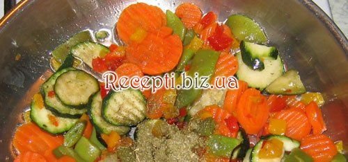 Рис з овочами і курячим соусом інгредієнти