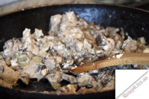 Рис з грибами, куркою і сиром