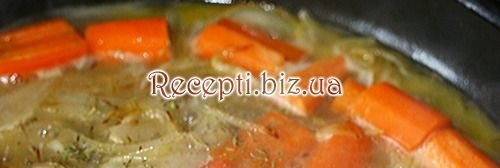 фото Курка з овочами і чебрецем, запечена в вершках