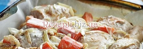 Курка з овочами і чебрецем, запечена в вершках Цибуля ріпчаста