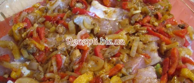Риба з овочами та арахісом у вершково-сирному соусі Перець болгарський