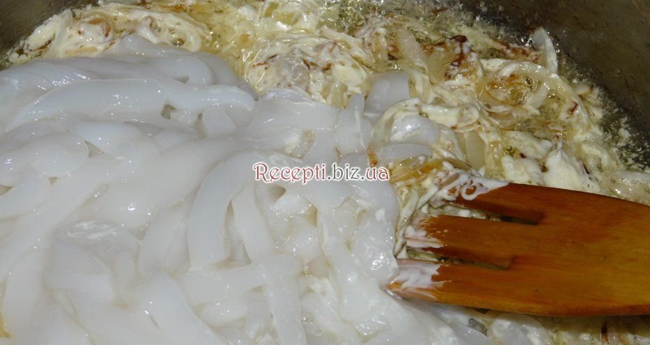 Смажені кальмари в рисовому кільці Кальмари