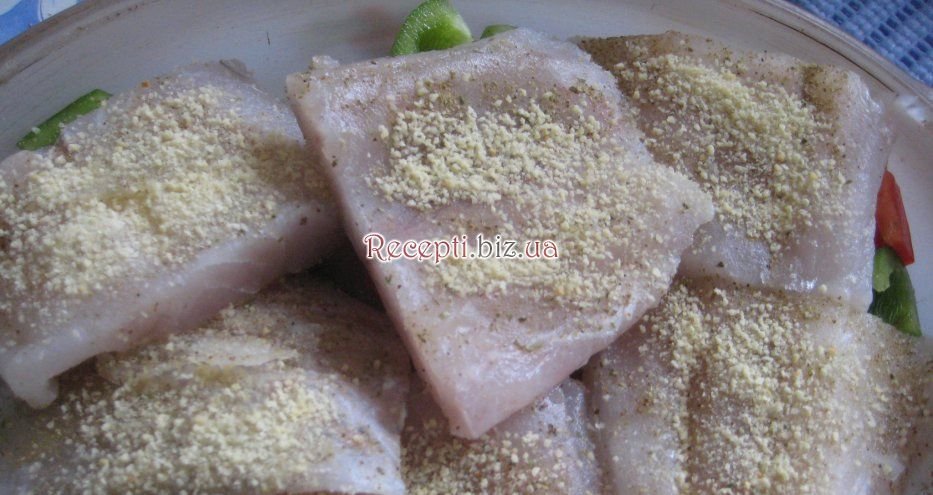 Риба в масляному соусі з мигдальним горіхом Перець солодкий