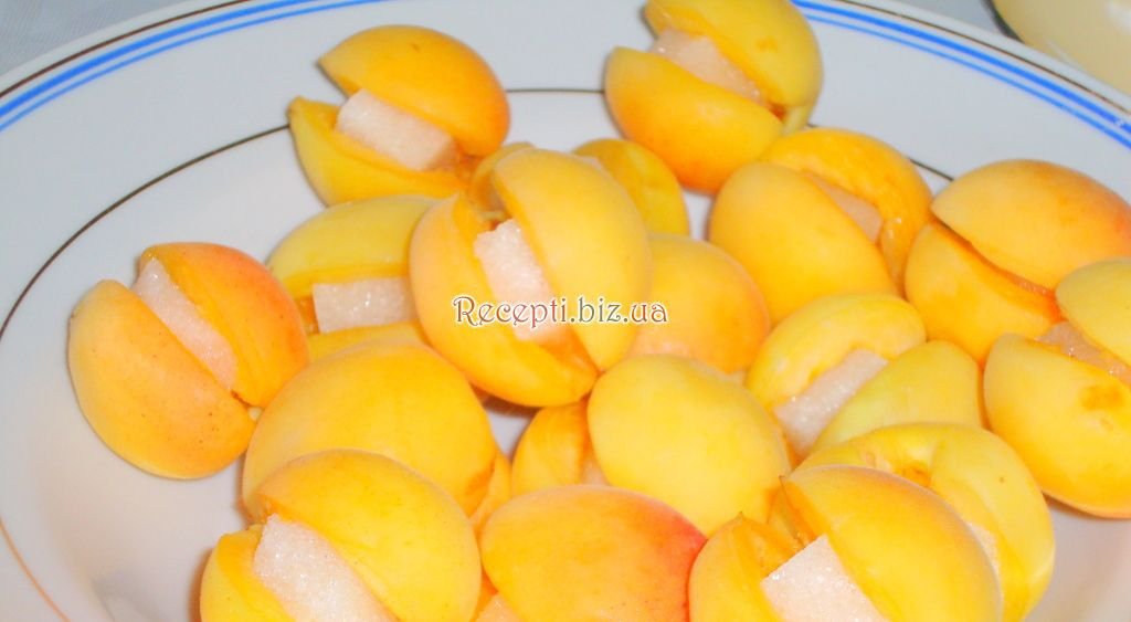 Кнедлікітворожниес абрикосами