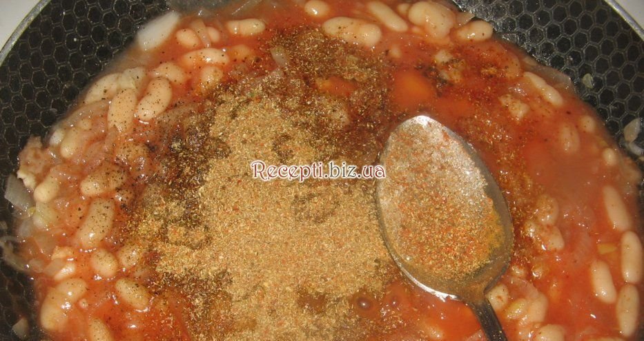 Квасоля в томатному соусі Цибуля ріпчаста