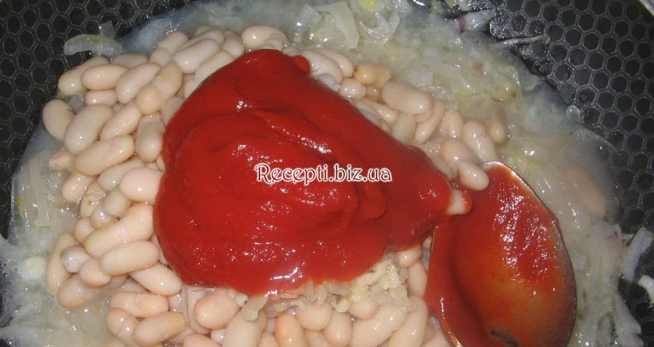 Квасоля в томатному соусі Квасоля консервована