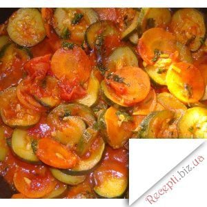 Фото - Цукіні тушковані в томатах