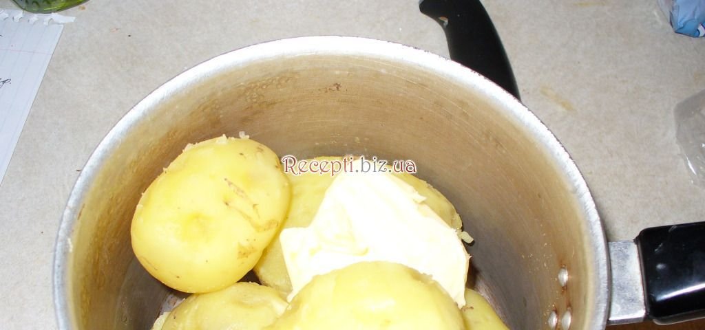 Картопляні зрази з шинкою і сиром