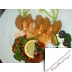 Фото: Креветки з баклажановою ікрою і салатом із помідорів і м'яти