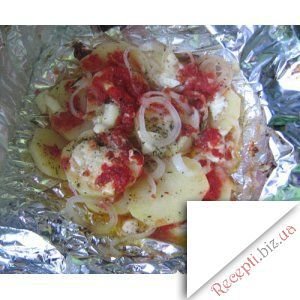 Фото: Запечена картопля з аджикою
