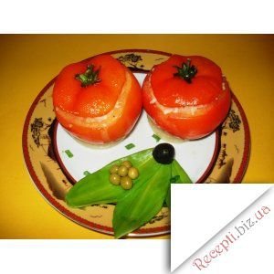 Фото: Запечені фаршировані помідори