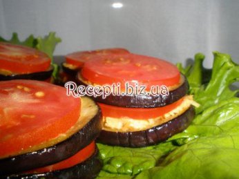 Фото: Баклажани з сиром і помідорами