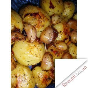 Фото: Запечена гостра картопля з часником